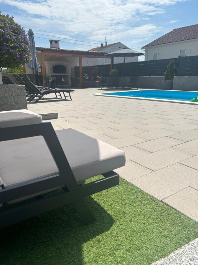 Villa Apartment Aa 2 Trogir Extérieur photo