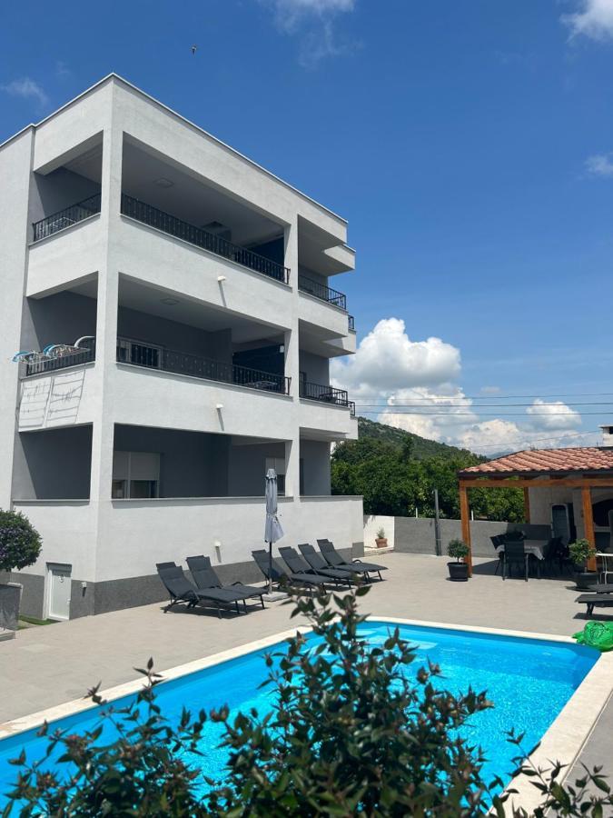 Villa Apartment Aa 2 Trogir Extérieur photo