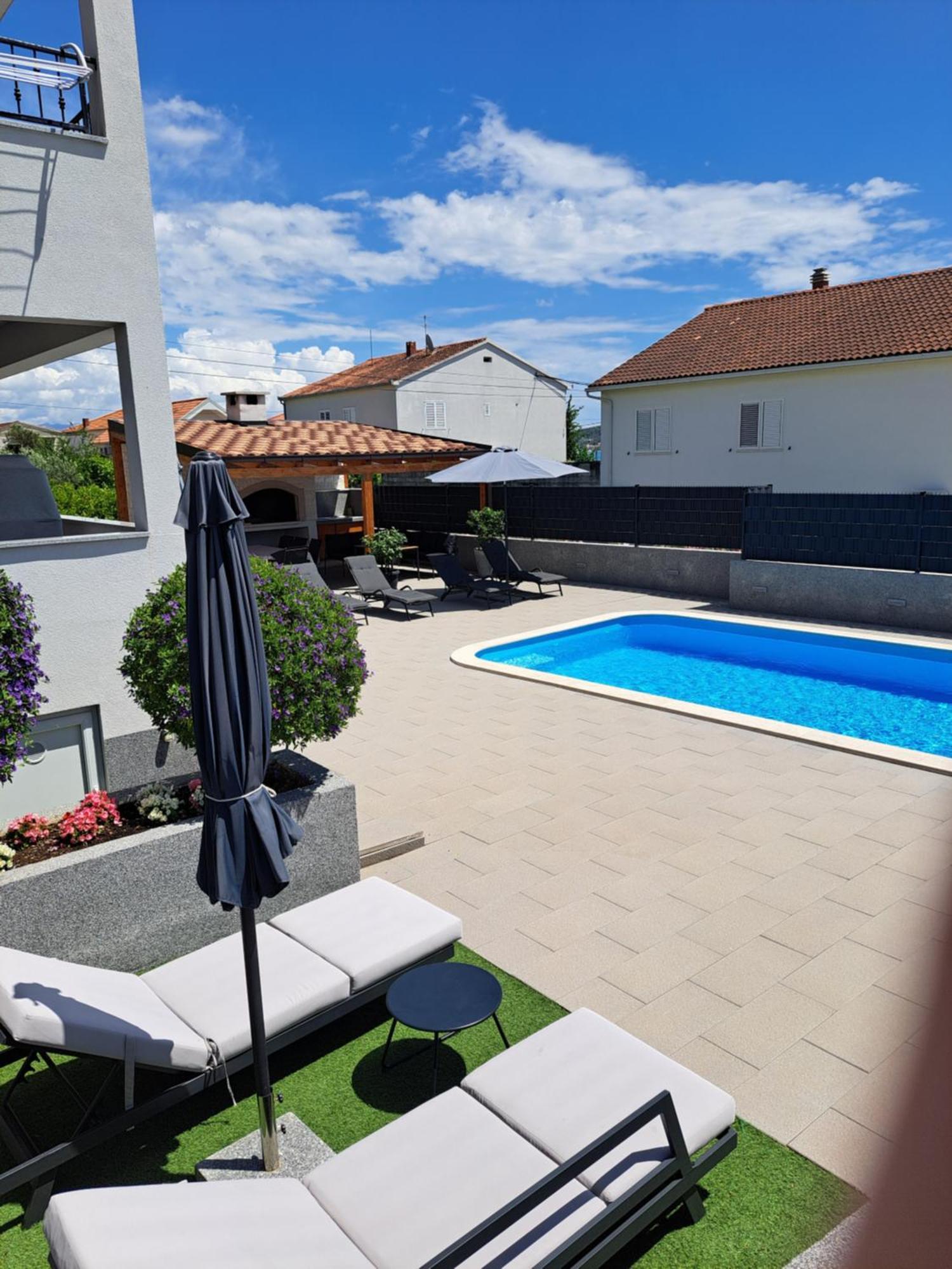 Villa Apartment Aa 2 Trogir Extérieur photo