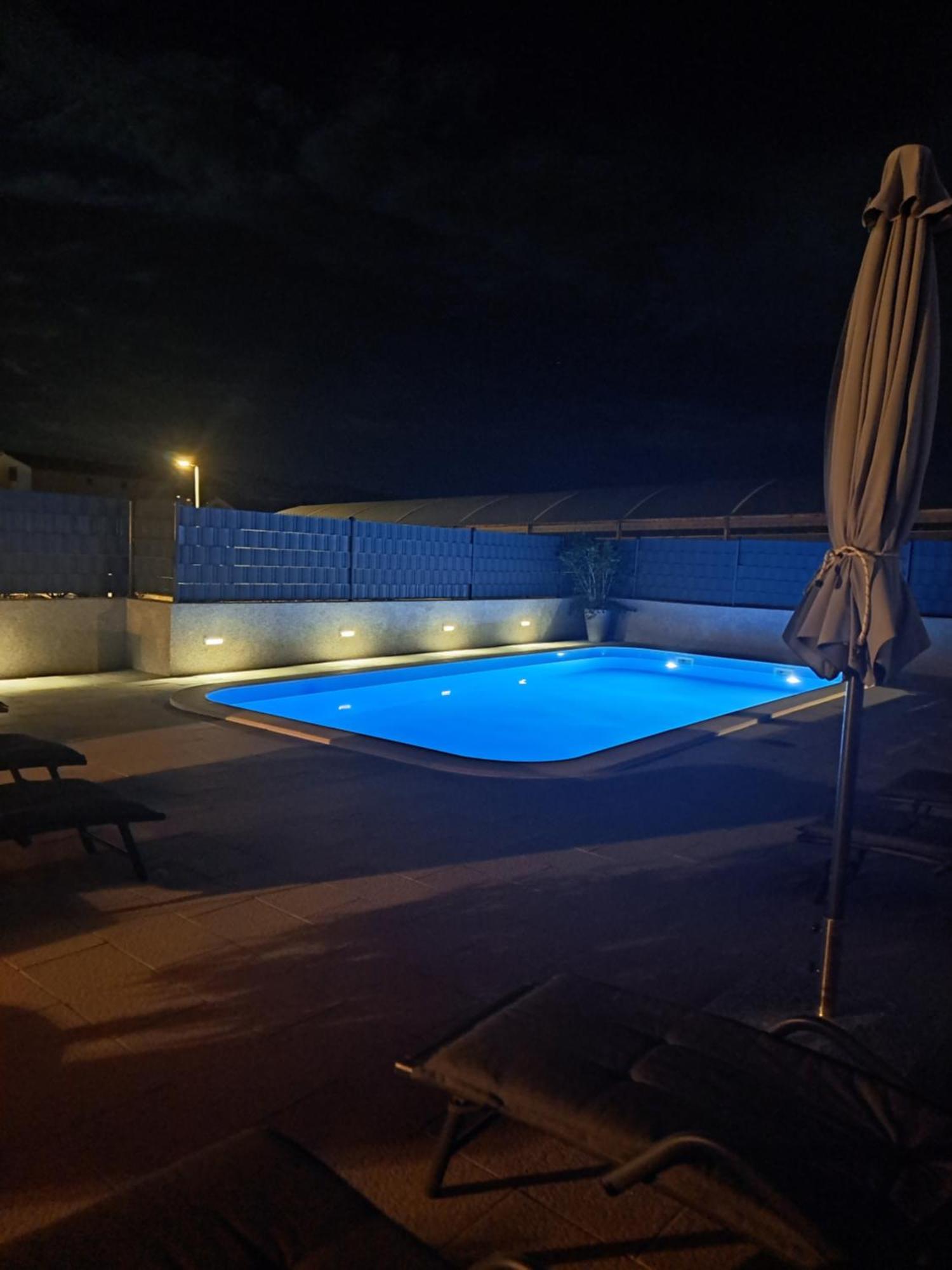 Villa Apartment Aa 2 Trogir Extérieur photo
