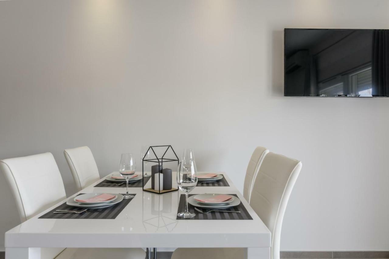 Villa Apartment Aa 2 Trogir Extérieur photo
